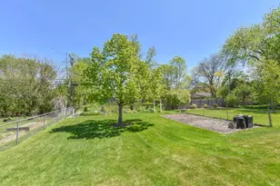 4642 N 101st St, Wauwatosa, WI 53225 - Photo 33