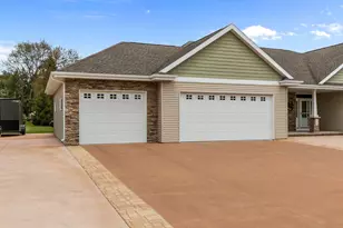5770 W Natures Ln, Grand Chute, WI 54914 - Photo 65