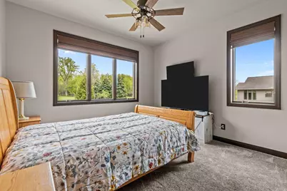 5770 W Natures Ln, Grand Chute, WI 54914 - Photo 45