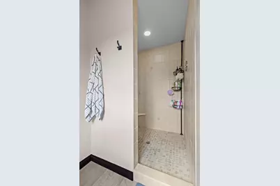 5770 W Natures Ln, Grand Chute, WI 54914 - Photo 35