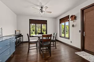 5770 W Natures Ln, Grand Chute, WI 54914 - Photo 23