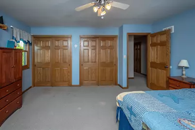 6411 N Bittersweet Ln, Glendale, WI 53217 - Photo 33