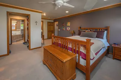 6411 N Bittersweet Ln, Glendale, WI 53217 - Photo 25