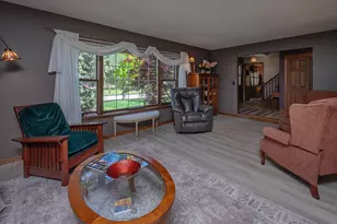 6411 N Bittersweet Ln, Glendale, WI 53217 - Photo 13