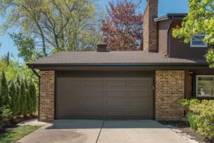 6411 N Bittersweet Ln, Glendale, WI 53217 - Photo 7