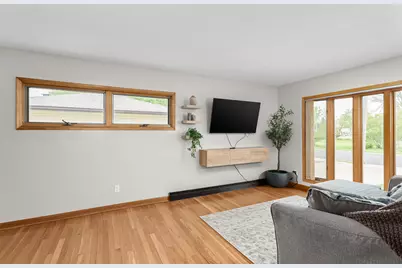 105  Clark St, Watertown, WI 53094 - Photo 9