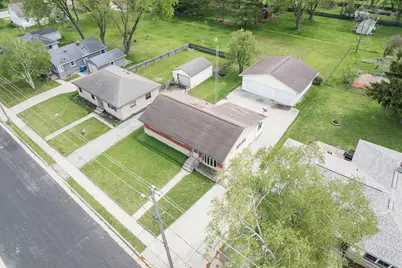 105  Clark St, Watertown, WI 53094 - Photo 35