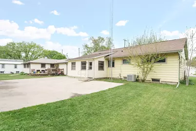 105  Clark St, Watertown, WI 53094 - Photo 29