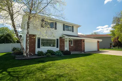 13935 W Thomas Dr, New Berlin, WI 53151 - Photo 47