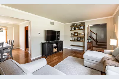 13935 W Thomas Dr, New Berlin, WI 53151 - Photo 5