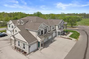 n17w26495 Meadowgrass Cir, Pewaukee, WI 53072 - Photo 31