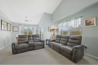 N17W26495  Meadowgrass Cir #B, Pewaukee, WI 53072 - Photo 9