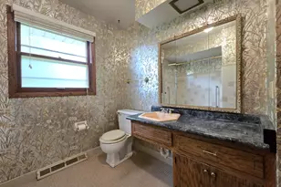 6730 Manchester Dr, Greendale, WI 53129 - Photo 17