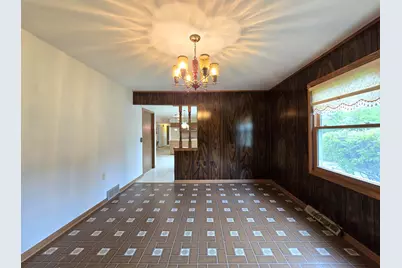6730  Manchester Dr, Greendale, WI 53129 - Photo 15