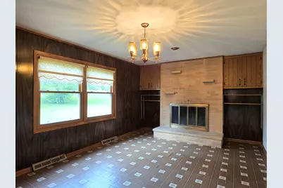 6730  Manchester Dr, Greendale, WI 53129 - Photo 13