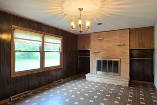 6730 Manchester Dr, Greendale, WI 53129 - Photo 13
