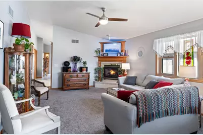 2138 S 22nd St, Manitowoc, WI 54220 - Photo 3