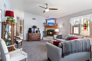 2138 S 22nd St, Manitowoc, WI 54220 - Photo 3