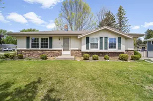 1520 Riverdale Dr, Oconomowoc, WI 53066 - Photo 1