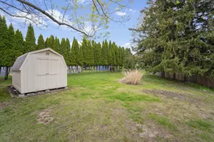 1520 Riverdale Dr, Oconomowoc, WI 53066 - Photo 17