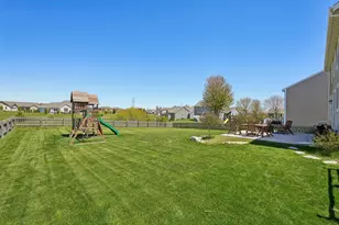 1842 Windrush Dr, Port Washington, WI 53024 - Photo 39