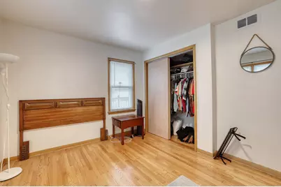 8508 W Keefe Ave, Milwaukee, WI 53222 - Photo 11