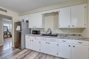 8508 W Keefe Ave, Milwaukee, WI 53222 - Photo 15