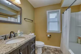 8508 W Keefe Ave, Milwaukee, WI 53222 - Photo 23