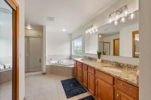 W273N2420 Arlington Ct, Pewaukee, WI 53072 - Photo 23