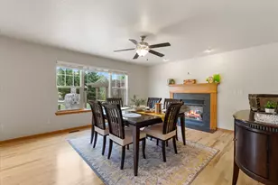 W273N2420 Arlington Ct, Pewaukee, WI 53072 - Photo 11
