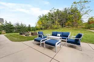 W273N2420 Arlington Ct, Pewaukee, WI 53072 - Photo 53