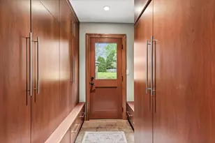 800 Sweetbriar Ct, Waukesha, WI 53186 - Photo 29