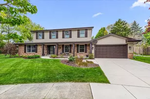 800 Sweetbriar Ct, Waukesha, WI 53186 - Photo 51