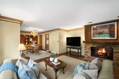 321 W Birch St, Glendale, WI 53217 - Photo 5