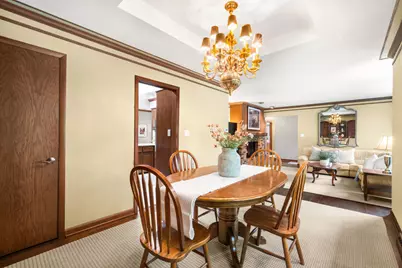 321 W Birch St, Glendale, WI 53217 - Photo 11