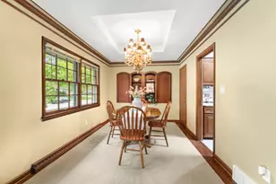 321 W Birch Ave, Glendale, WI 53217 - Photo 9