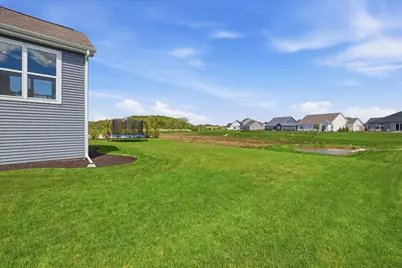 1242  Green Tree Dr, Oconomowoc, WI 53066 - Photo 27