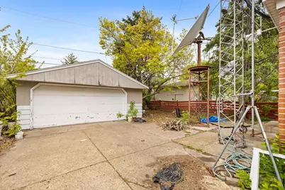 515 S 94th Pl, Milwaukee, WI 53214 - Photo 17