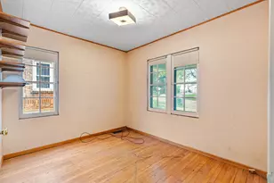 515 S 94th Pl, Milwaukee, WI 53214 - Photo 9