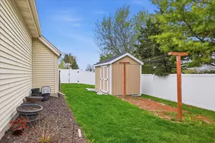 1152 River Pl Blvd, Waukesha, WI 53189 - Photo 19
