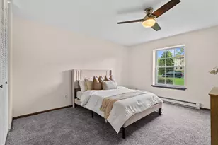 125 N University Dr, West Bend, WI 53095 - Photo 9