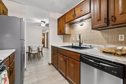 125 N University Dr #112, West Bend, WI 53095 - Photo 7