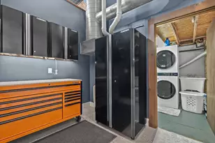 314 E Lincoln Ave, Milwaukee, WI 53207 - Photo 33