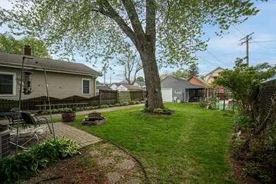938  Cleveland Ave, Racine, WI 53405 - Photo 3