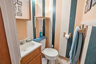 938 Cleveland Ave, Racine, WI 53405 - Photo 23