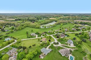 W287N990 Bedouin Ct, Delafield, WI 53188 - Photo 69