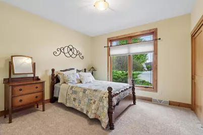 W287N990  Bedouin Ct, Delafield, WI 53188 - Photo 35