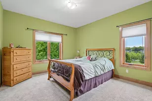 W287N990 Bedouin Ct, Delafield, WI 53188 - Photo 31