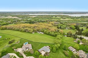 W287N990 Bedouin Ct, Delafield, WI 53188 - Photo 63