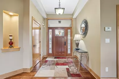 W287N990  Bedouin Ct, Delafield, WI 53188 - Photo 7